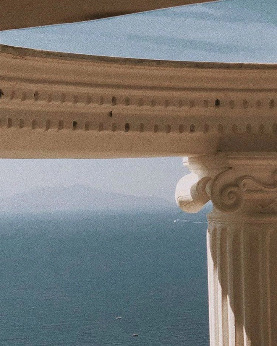 ancient greek column